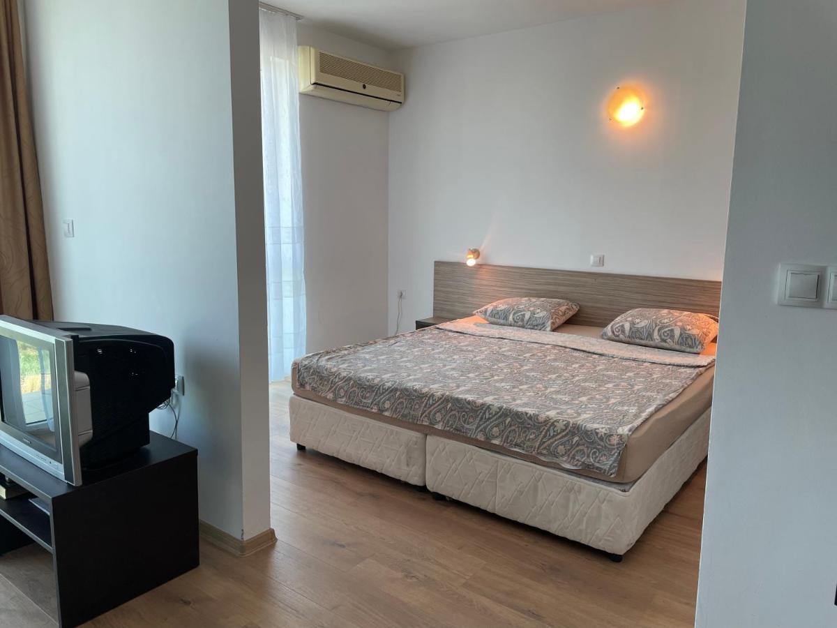 Апартамент В Сарафово Apartman Burgasz Kültér fotó